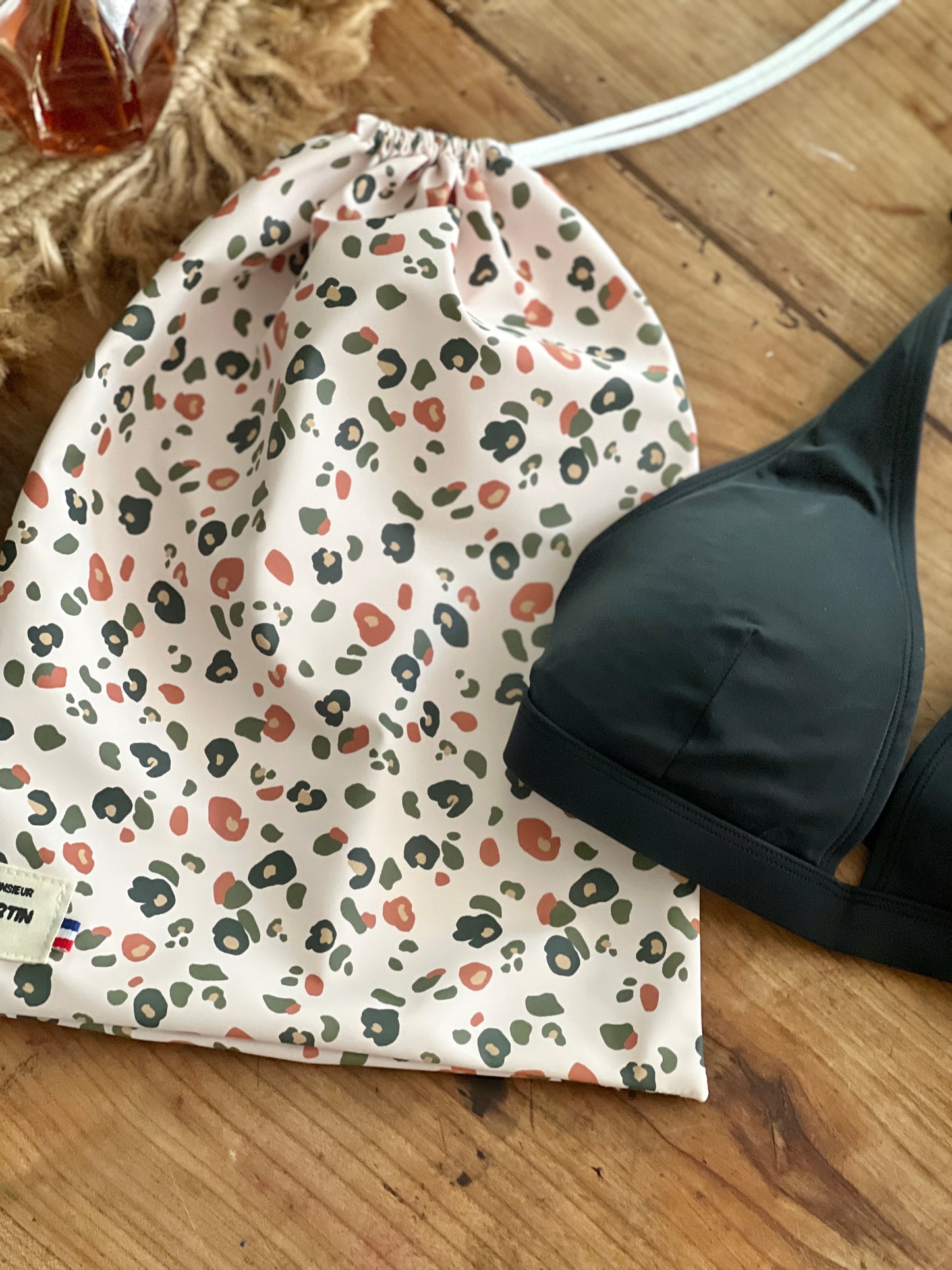 Pochette imperméable léopard chic et élégante